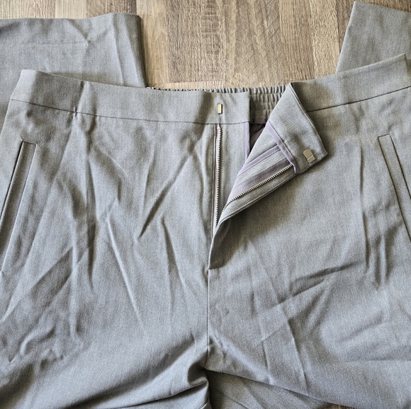 MOTF by SHEIN Grey & Black Side Stripe Dress Pants - 3XL - Picture 5 of 8